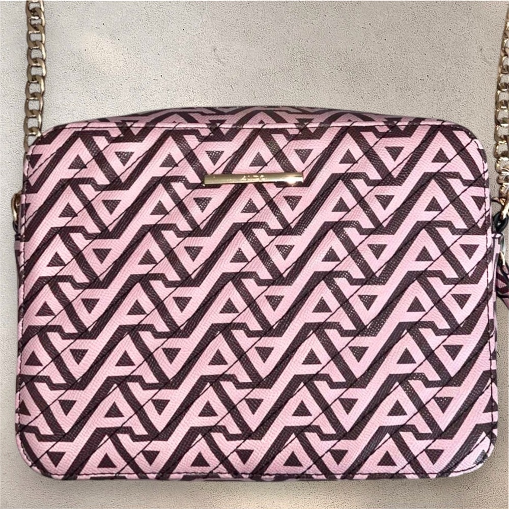ALDO NWOT Pink & Brown Geometric Print Crossbody Bag Gold Chain Strap Structured